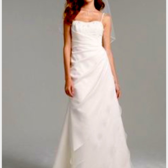 Wedding Gown - Picture 1 of 6